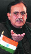 Kuldeep Singh Pathania, Chairman, Himachal Pradesh Pollution Control Board, addresses mediapersons in Shimla on Wednesday.