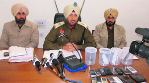 The SP (Detective), Khanna, Bhupinder Singh, addresses the media at Khanna on Wednesday.