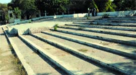 The land covered by the stairs at Govt Rajindra College is to be used to develop a new sports ground.