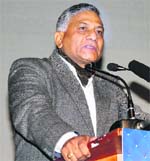 Former Army Chief Gen VK Singh (retd) delivers a lecture in Jaipur on Monday
