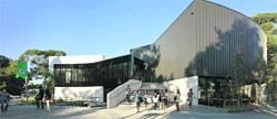 Deakin University offers over 500 courses in dufferent fields