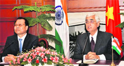 Vietnam Deputy Prime Minister Vu Van Ninh (left) with Minister for External Affairs Salman Khurshid during a press conference in New Delhi on Wednesday. 