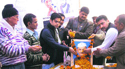 Members of JJJKDC pay homage to former Prime Minister Lal Bahadur Shastri on his 47th death anniversary in Jammu. A Tribune photo