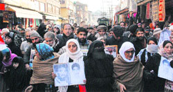 JKLF leaders and supporters take out a procession as part of its ongoing 'Jail Bharo Tehreek' in downtown Srinagar on Friday. A tribune photograph