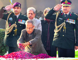 President Pranab Mukherjee pays homage to former PM Lal Bahadur Shastri at his samadhi on his 47th death anniversary in New Delhi on Friday. 