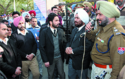 SSP Ravcharan Brar addresses the protesting lawyers on Tuesday