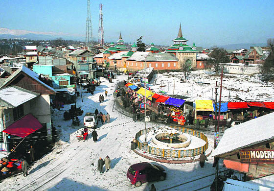 A view of Shopian town after fresh snowfall on Wednesday morning. 