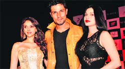 Aditi Rao Hydari, Randeep Hooda and Sara Loren