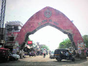 The gate of Guru Gobind Singh Marg at Sahnewal. 