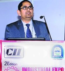 RC Panwar from the SBI addresses delegates in the ongoing Industrial Expo organised jointly by the CII and SIDCUL at Integrated Industrial Estate in Haridwar on Sunday.