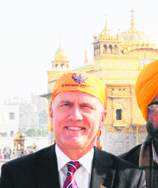 Leader of the opposition in the Australian Senate, Eric Abetz, at the Golden Temple in Amritsar on Sunday. 