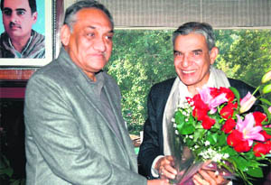 Chief Minister Vijay Bahuguna meets Union Railway Minister Pawan Bansal in New Delhi on Monday. 