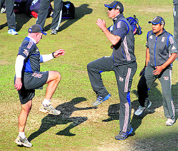 Kevin Pieteresen shows Samit Patel the way to go about it at PCA Stadium in Mohali