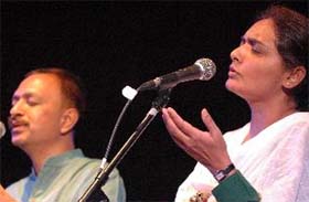 Vinay Mahajan and Charul Bharwada sing songs that convey messages related to social awakening.