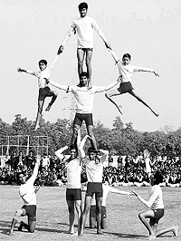 Students rehearse a delicate balancing act for Republic Day at Tau Devi Lal Stadium in Gurgaon
