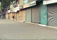 Shutdown in Kupwara town threw life out of gear on Sunday.