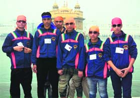 Students from different schools of the Rafiabad area in north Kashmirs Baramulla district pay obeisance at the Golden Temple in Amritsar on Monday