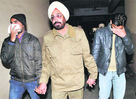 Accused Balwinder Singh and Gurpreet Singh at the District Courts Complex, Patiala, on Monday. 