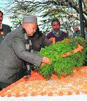 Chief Minister Virbhadra Singh lays a wreath on Mahatma Gandhis statue on the Ridge in Shimla on Wednesday
