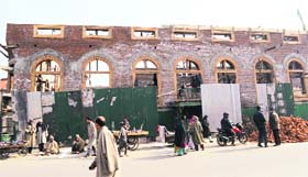 A view of the new building of Dastageer Sahib shrine at Khanyar in Srinagar