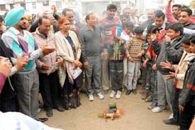 Workers of various NGOs burn China Dor at Agrasen Park in Bathinda on Sunday