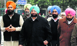 PCC chief Amarinder Singh and party leaders at Gurdwara Nanaksar Sahib, near Jagraon, on Monday.