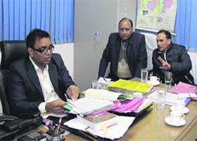 Brick-kiln owner Prem Malhotra (extreme right) requests Regional PF Commissioner Vishwajeet Sagar (left) and Assistant PF Commissioner-cum-Recovery Officer NK Jain to provide him more time to deposit the due amount before being sent to civil prison