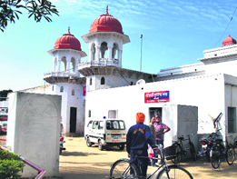 The entrance to the Patiala Central Jail, which is situated on a prime piece of land. 