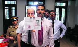 Divya Dutta, Anupam Kher. Akshay Kumar, Kishore Kadam & Rajesh Sharma