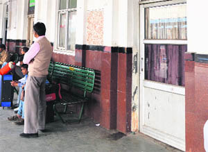 Refreshment Room is lying closed at the Ludhiana Railway Station. 