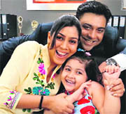 A still from Bade Acche...