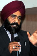 Dr Harjinder Walia