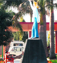 Nawanshahr Deputy Commissioner Tanu M Kashyap has sought an explanation from Banga Sub-Divisional Magistrate Vijay Syal, who reportedly showed disrespect to Shaheed Bhagat Singh by putting his feet on the pedestal of the statue of the martyr located on the premises of the market committee office on Wednesday. The SDM has denied the allegations. He said he was just exercising near the statue as he had a problem in his pelvic region. Inputs from Parmod Bharti