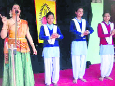 Kavita Thakur teaches Kathak to girls of a government school in Chakrata.