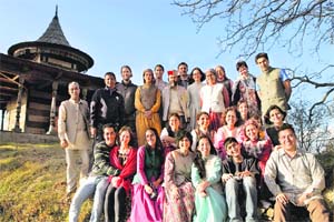Members of the fourth generation (great-grandchildren of SNS)