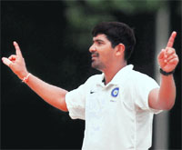 Gujarat spinner Rakesh Dhruv took five wickets in the first innings for India A. 