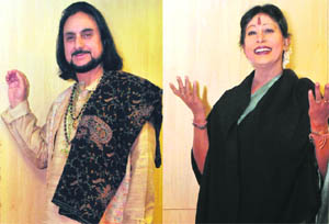 Pandit Bhajan Sopori and (R) Shovana Narayan