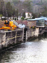 The BBMB authorties throw water containing silt on the inlet of Pungh Tunnel from the balancing reservoir, Sundernagar. 