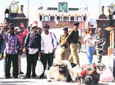 Indian prisoners on their arrival from Pakistan via the Attari-Wagha border in Amritsar on Friday.