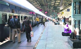 A view of the platform 1 at Ludhiana railway station that is sans dustbins