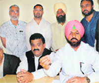Former MLA and a senior Congress leader Harminder Singh Jassi interacts with mediapersons in Bathinda on Wednesday. Tribune photo: Pawan Sharma