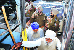 Farmer leaders being arrested in Rajpura on Wednesday. Photo: JS Virdi