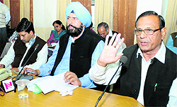 Senior Deputy Mayor Tarsem Goyal makes a point during the meeting held on Thursday