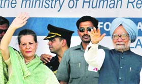 Prime Minister Manmohan Singh and UPA chairperson Sonia Gandhi at a function in Malda on Saturday