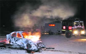 Accident victims rescued Timely action by passers-by and the Dehlon police saved the lives of two youths who were trapped in a car that caught fire after colliding with a cement-laden truck near Kilaraipur on the Dehlon- Pakhowal road on Sunday night