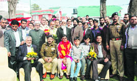 Ajeet Kumar Sahu, along with district officers, poses for photograph on his transfer as Deputy Commissioner Jammu at Poonch.