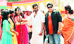 Rupal Tyagi, Mahima Makwana, Ajay Devgn, Sajid Khan and Vaishnavi Macdonald shoot for Zee TV's Holi special