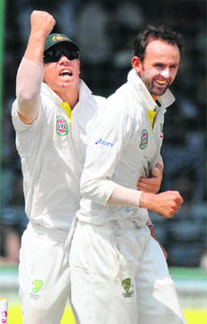 David Warner, Nathan Lyon celebrate