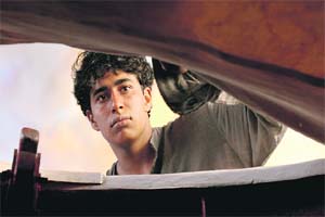 Ang Lees Life of Pi brings to fore his ability to infuse the story with humanity & philosophy