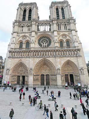 Widely considered as one of the finest examples of French Gothic architecture and among the largest and most well-known churches in the world, Notre Dame Cathedral in Paris houses the purported crown of thorns, a fragment of the True Cross and one of the Holy Nails  a few of the most important first-class relics